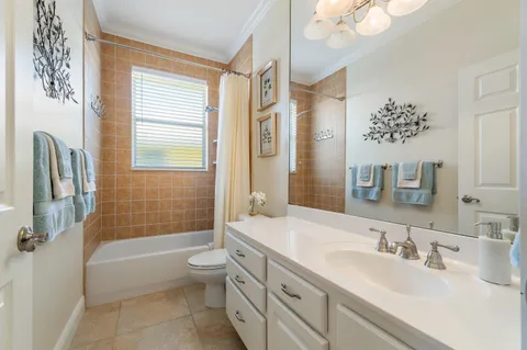 $997,000 | 112 Hidden Hollow Drive, Palm Beach Gardens, FL 33418