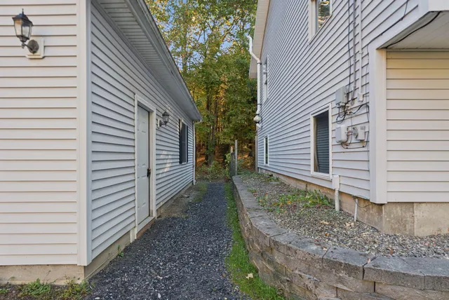 $340,000 | 435 Ithiel Gordon Road, Mount Vernon, ME 04352