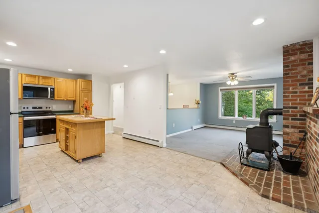 $340,000 | 435 Ithiel Gordon Road, Mount Vernon, ME 04352