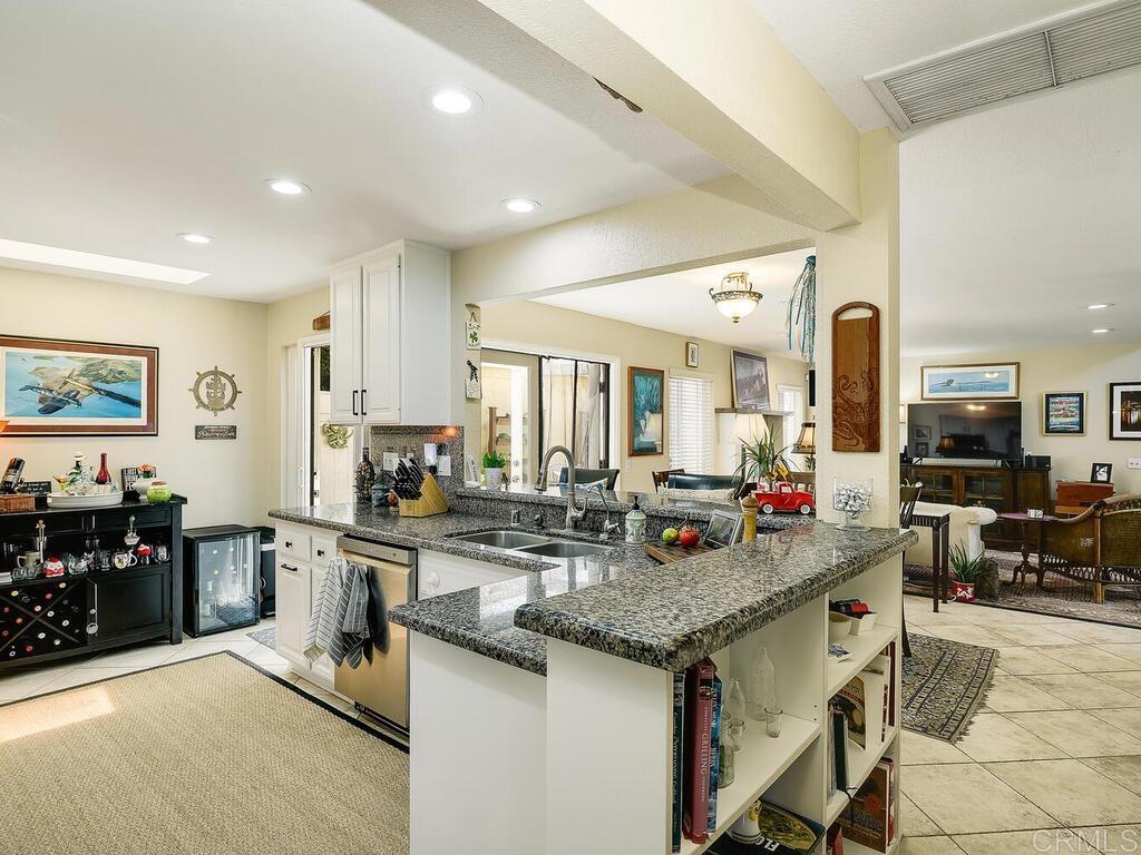 31 Delaport Court Coronado, CA 92118 - Photo 12 of 34