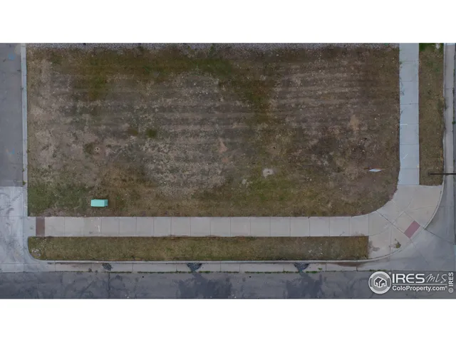 a picture of a bathroom