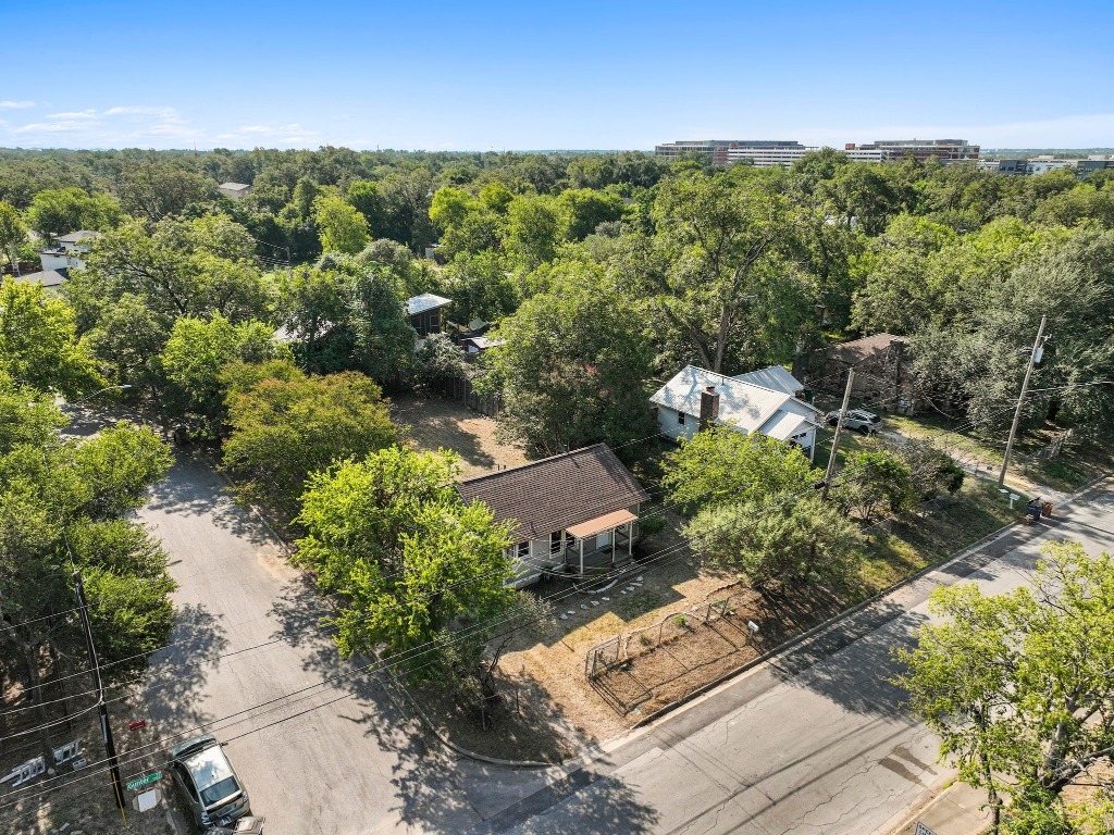1147 Gunter Street Austin, TX 78721 - Photo 18 of 25 an aerial view of multiple house