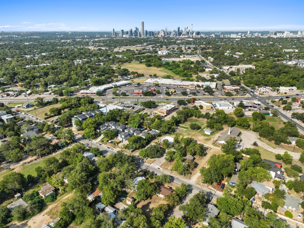 1147 Gunter Street Austin, TX 78721 - Photo 22 of 25 an aerial view of residential houses with city view