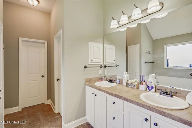 $290,000 | 151 Millhouse Drive, Madison, MS 39110