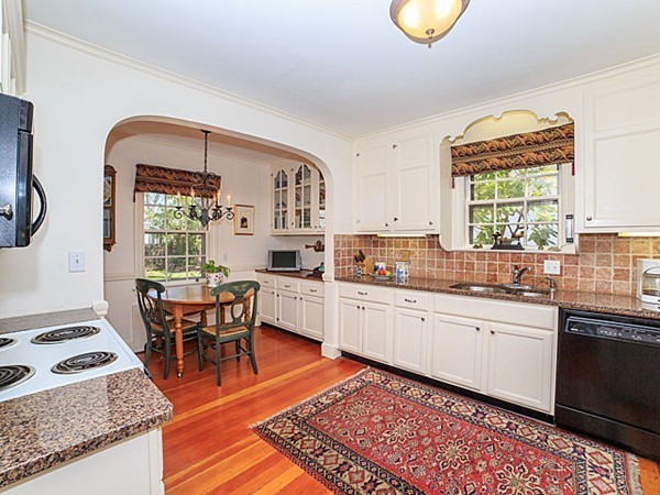30 Ogden Road Brookline, MA 02467 - Photo 7 of 17 Gallery Image 7