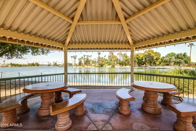 a view of a yard with palm trees
