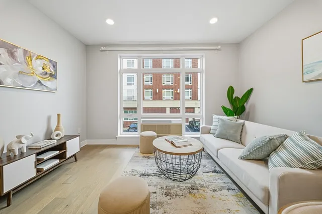 $670,000 | 18 Cliveden Street, Unit 201W, Quincy, MA 02169