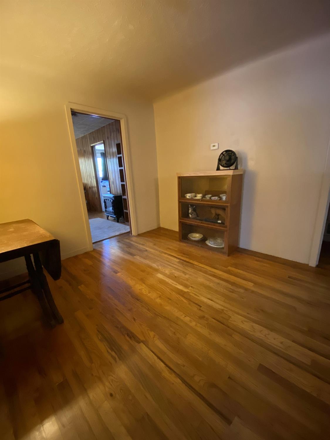 176 East Linden Avenue Reedley, CA 93654 - Photo 7 of 33 Gallery Image 7