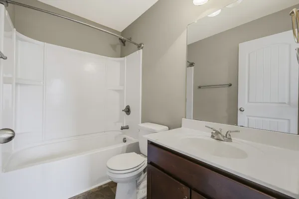 $194,700 | 375 Sam Houston Circle, Clarksville, TN 37040