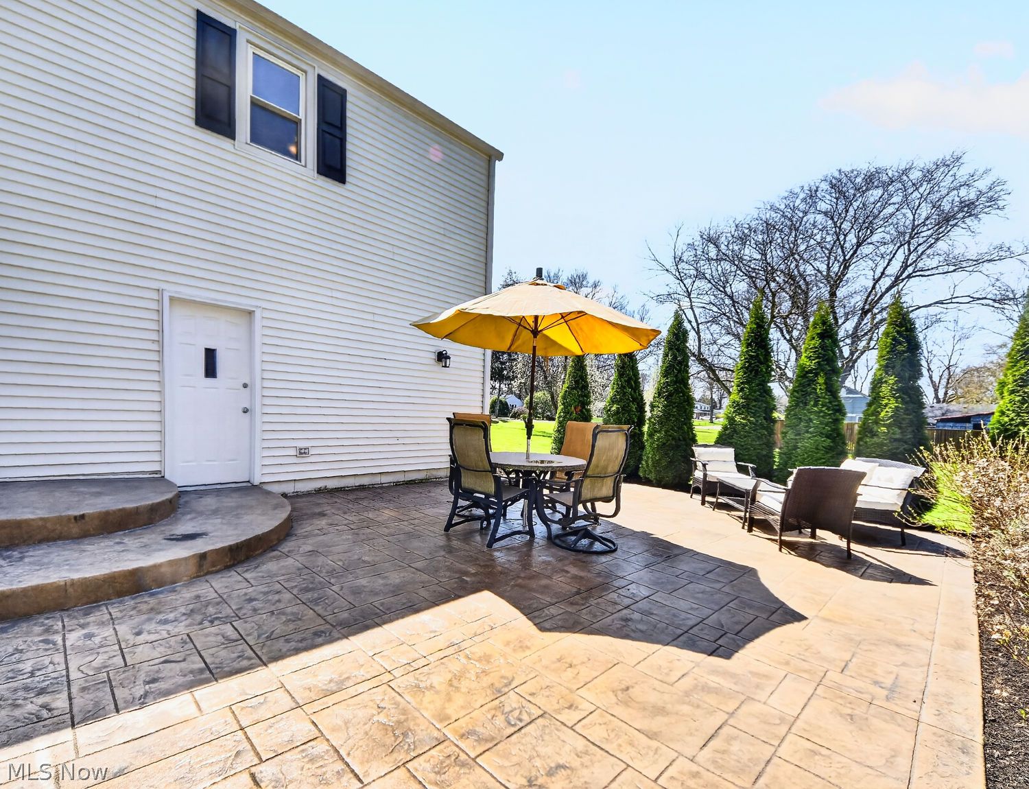 2385 Ridgewood Road Akron, OH 44313 - Photo 41 of 50 Beautiful Backyard Patio