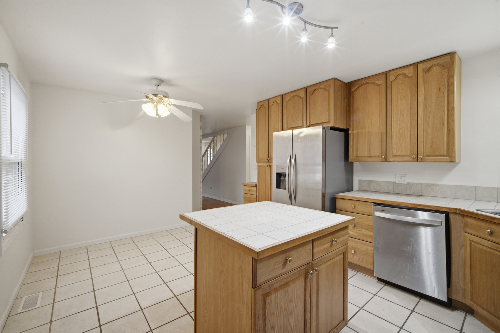 114 North Lancaster Street Mount Prospect, IL 60056 - Photo 9 of 29
