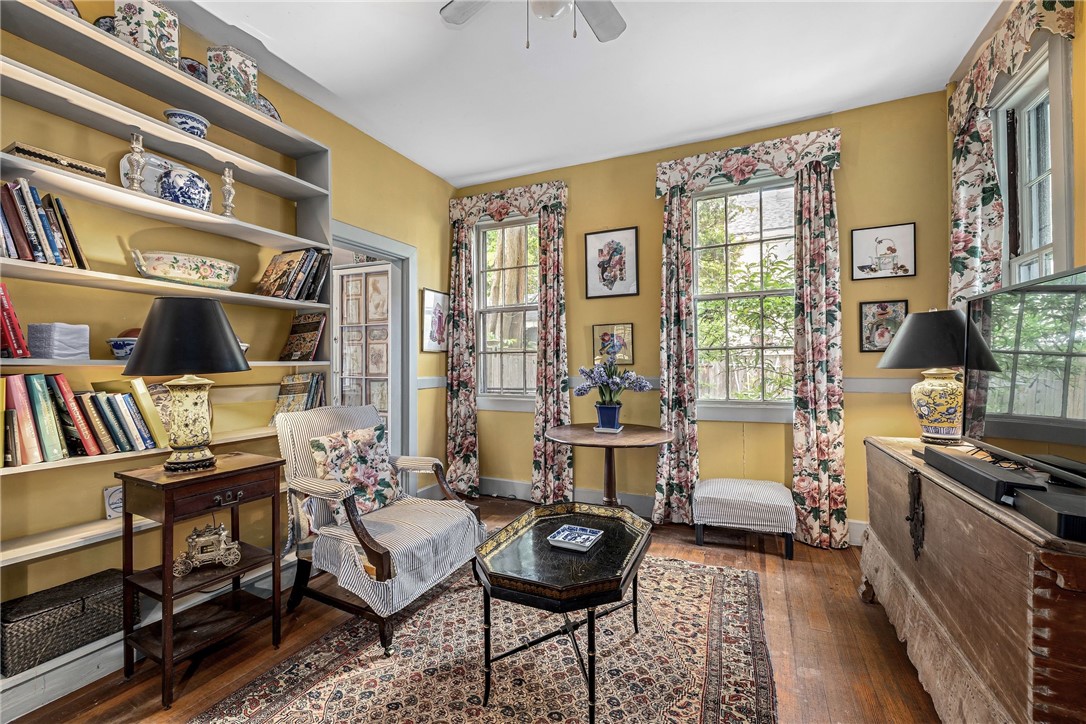 134 Power Street Providence, RI 02906 - Photo 20 of 49