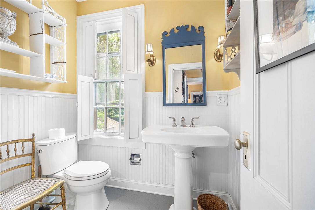 134 Power Street Providence, RI 02906 - Photo 29 of 49