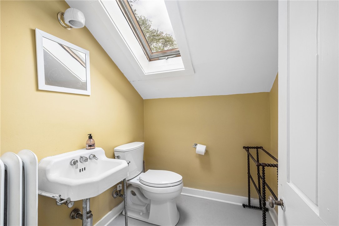 134 Power Street Providence, RI 02906 - Photo 37 of 49