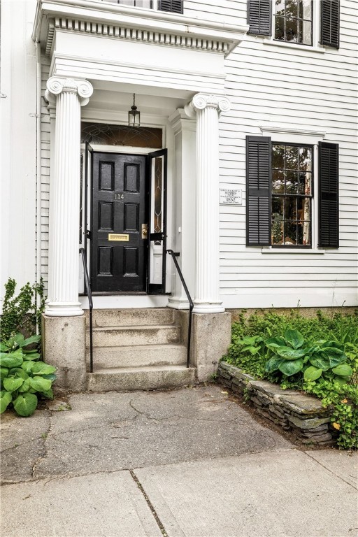 134 Power Street Providence, RI 02906 - Photo 4 of 49