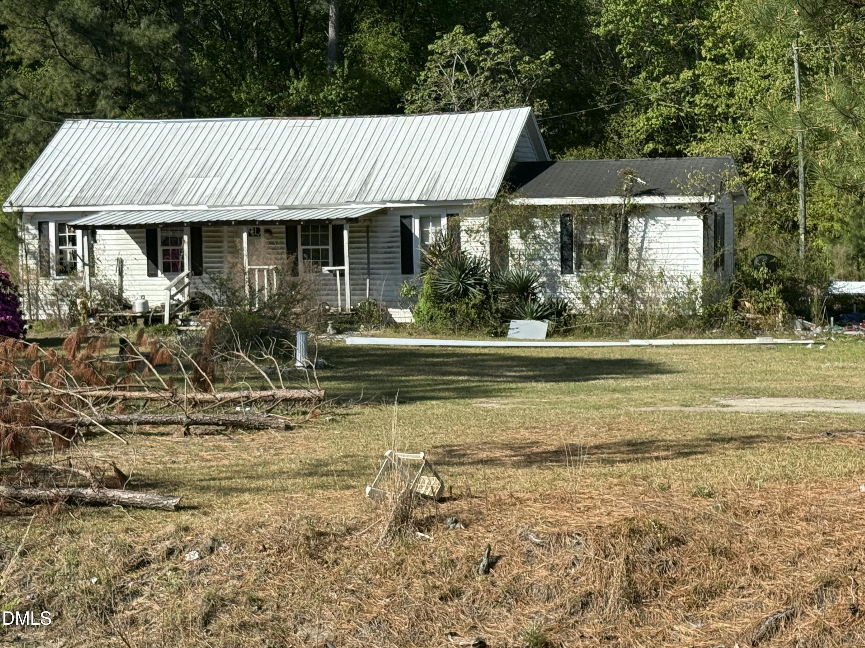 919 Taylors Chapel Road Dunn, NC 28334 - Photo 2 of 4 IMG_7292