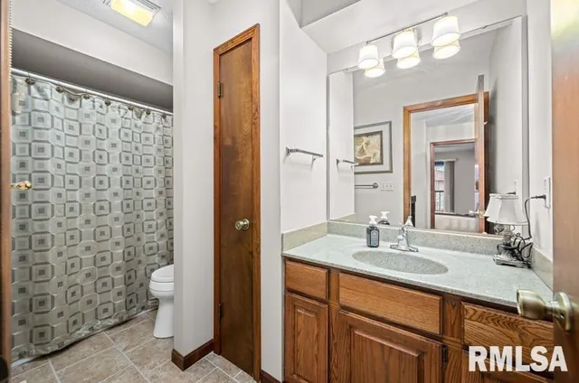 $289,900 | 1120 Terrace Park Drive, Bettendorf, IA 52722