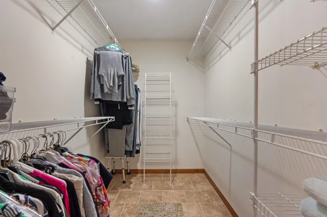 $289,900 | 1120 Terrace Park Drive, Bettendorf, IA 52722