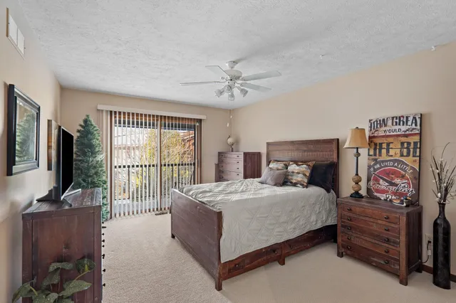 $289,900 | 1120 Terrace Park Drive, Bettendorf, IA 52722