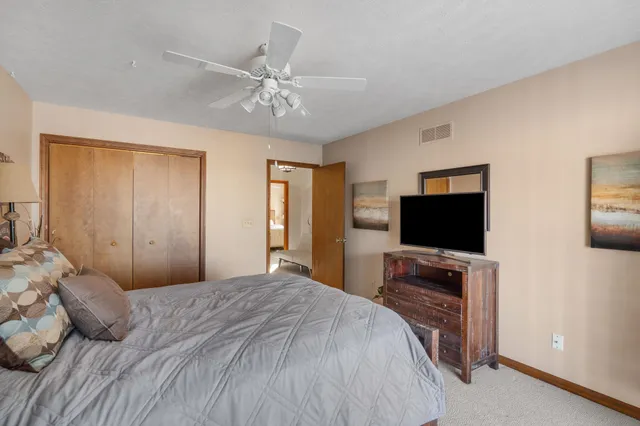 $289,900 | 1120 Terrace Park Drive, Bettendorf, IA 52722