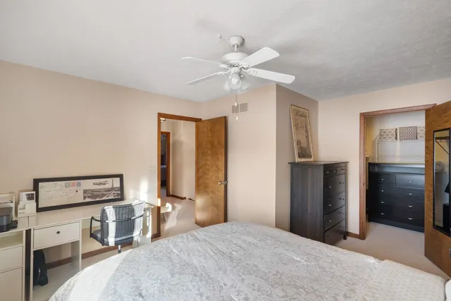 $289,900 | 1120 Terrace Park Drive, Bettendorf, IA 52722