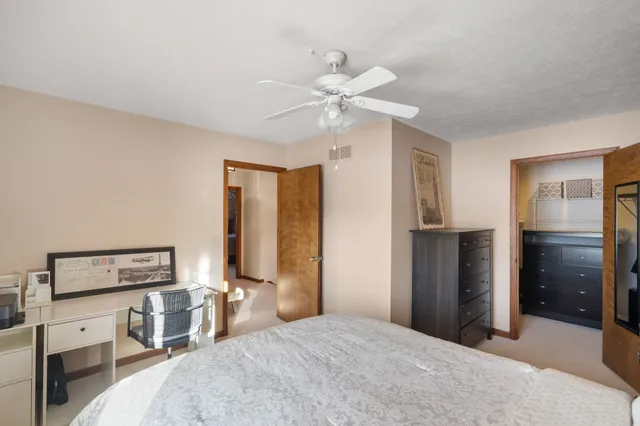 $289,900 | 1120 Terrace Park Drive, Bettendorf, IA 52722