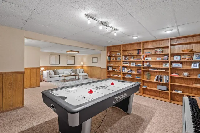 $289,900 | 1120 Terrace Park Drive, Bettendorf, IA 52722