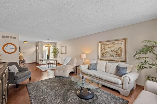 $289,900 | 1120 Terrace Park Drive, Bettendorf, IA 52722