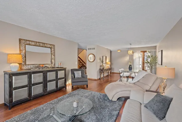 $289,900 | 1120 Terrace Park Drive, Bettendorf, IA 52722