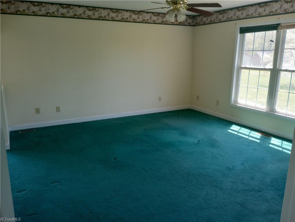 1060 Watts Road Walnut Cove, NC 27052 - Photo 6 of 21