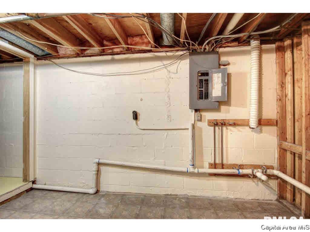 2240 East Watch Avenue Springfield, IL 62702 - Photo 19 of 36