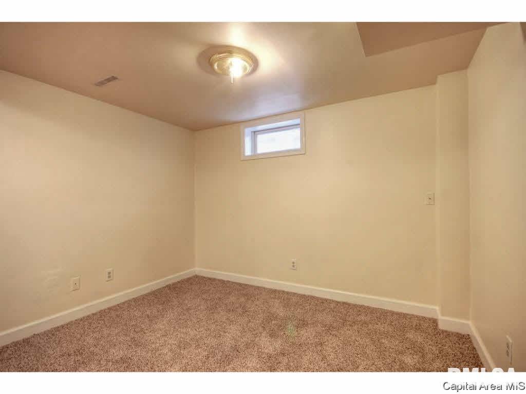 2240 East Watch Avenue Springfield, IL 62702 - Photo 25 of 36