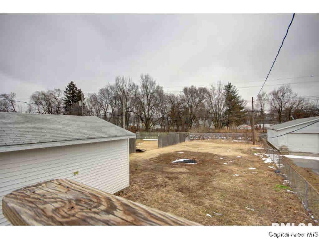 2240 East Watch Avenue Springfield, IL 62702 - Photo 35 of 36