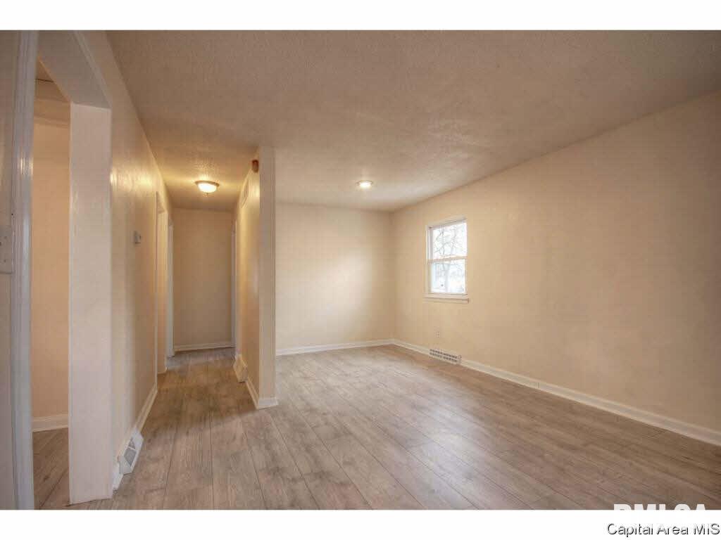 2240 East Watch Avenue Springfield, IL 62702 - Photo 6 of 36