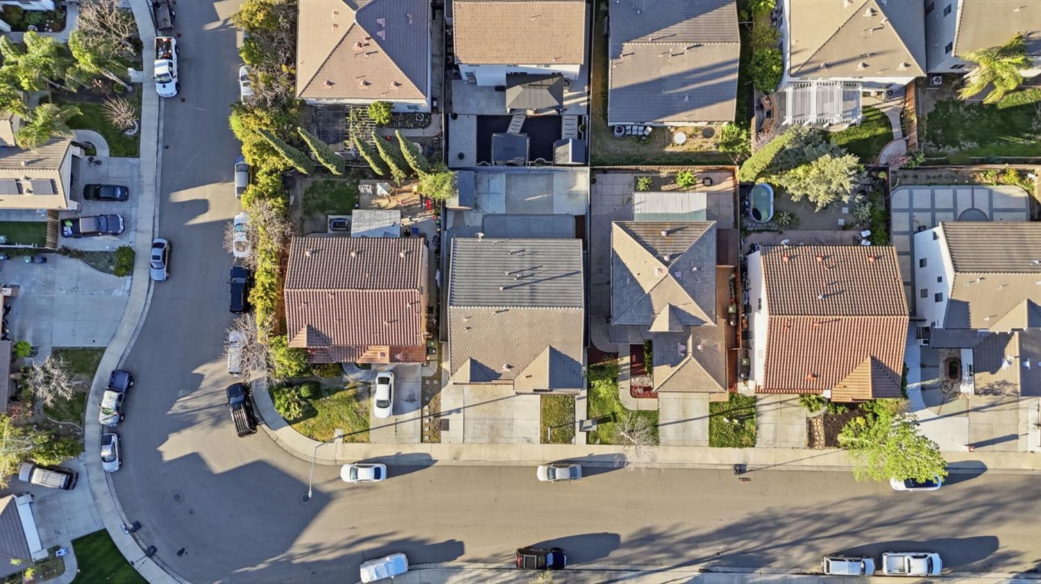 2403 Clemente Lane Tracy, CA 95377 - Photo 36 of 43 an aerial view of residential houses with outdoor space