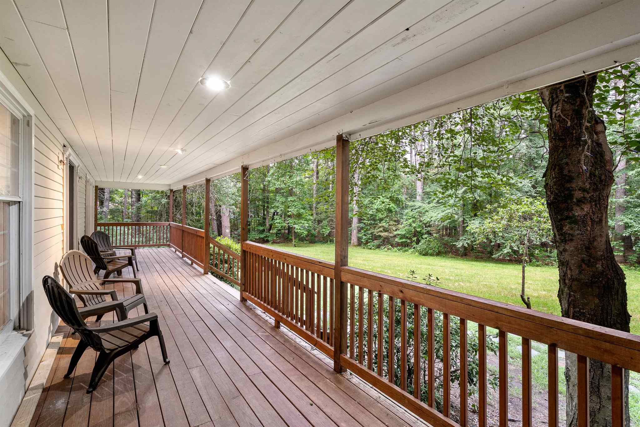 162 Hollis Road Amherst, NH 03031 - Photo 2 of 40