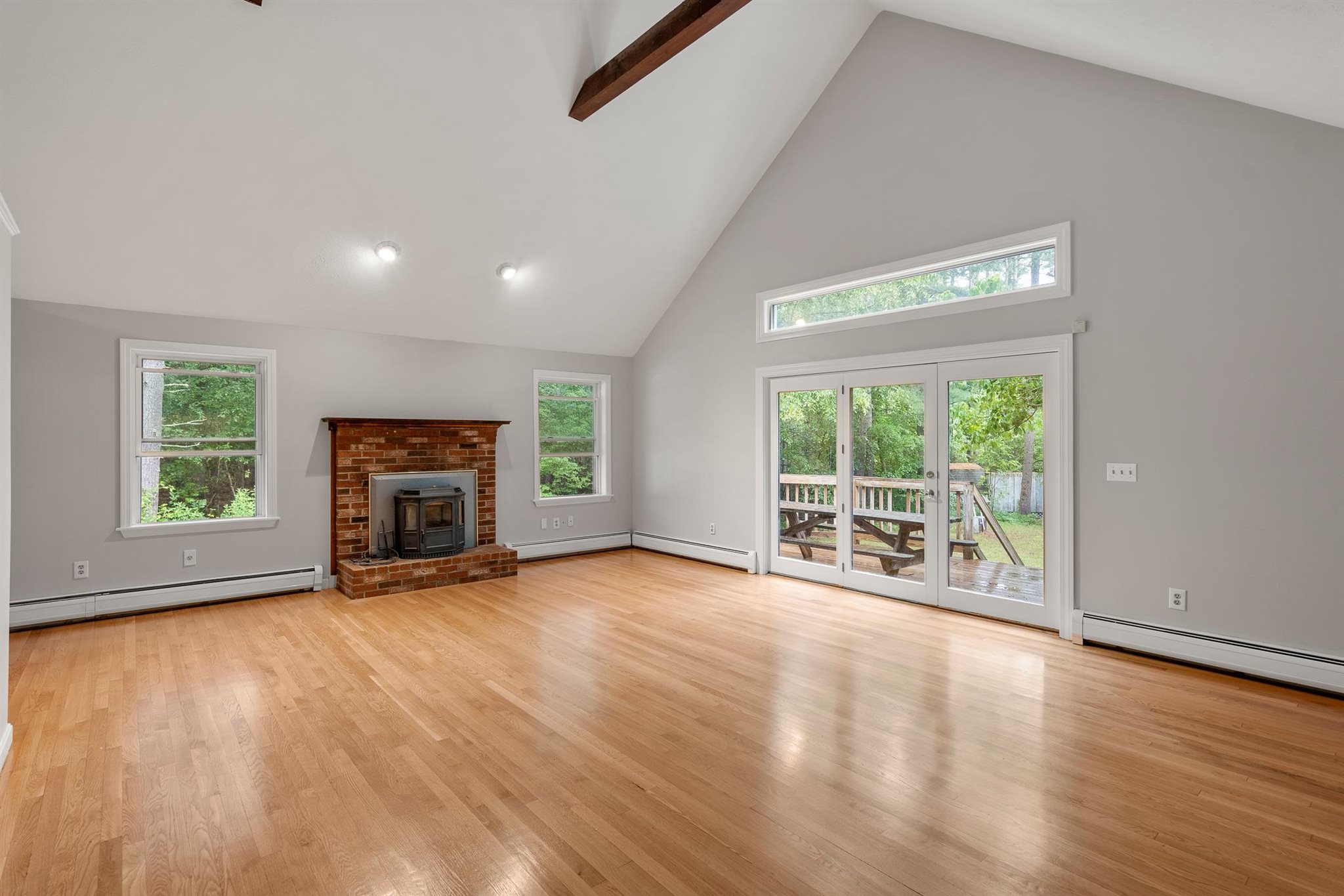 162 Hollis Road Amherst, NH 03031 - Photo 15 of 40