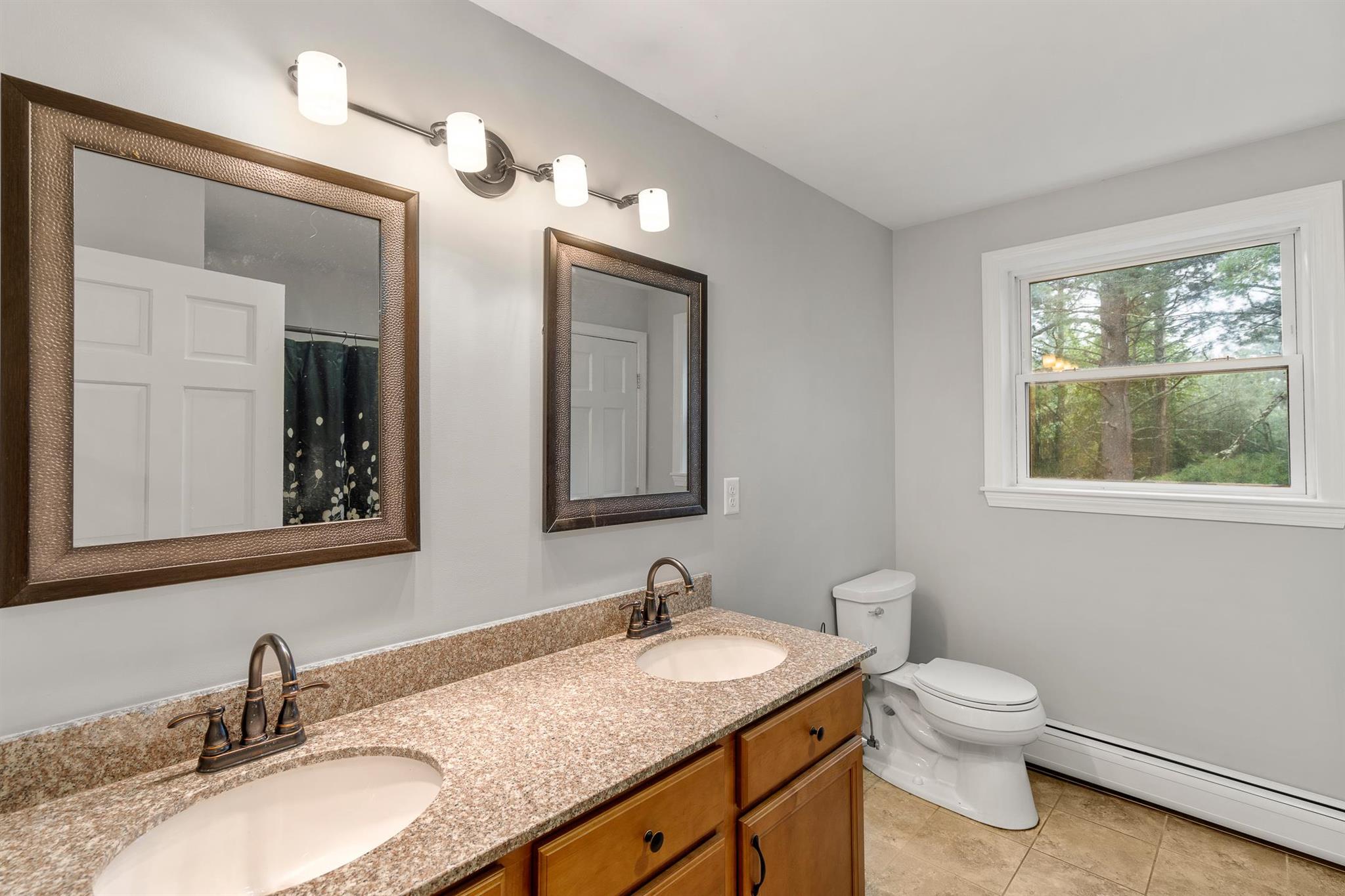 162 Hollis Road Amherst, NH 03031 - Photo 33 of 40