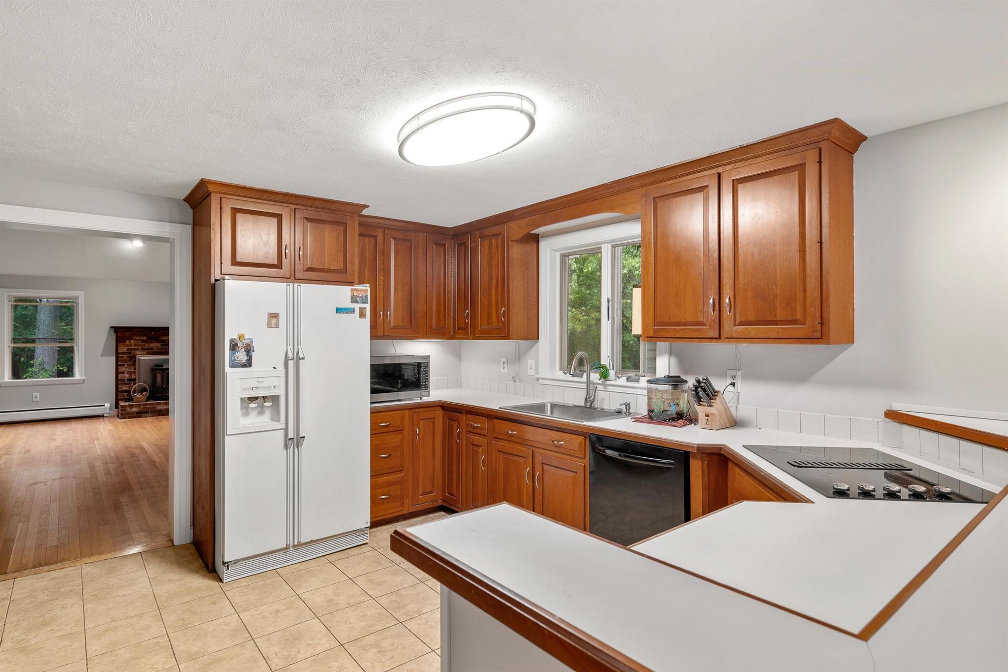 162 Hollis Road Amherst, NH 03031 - Photo 8 of 40