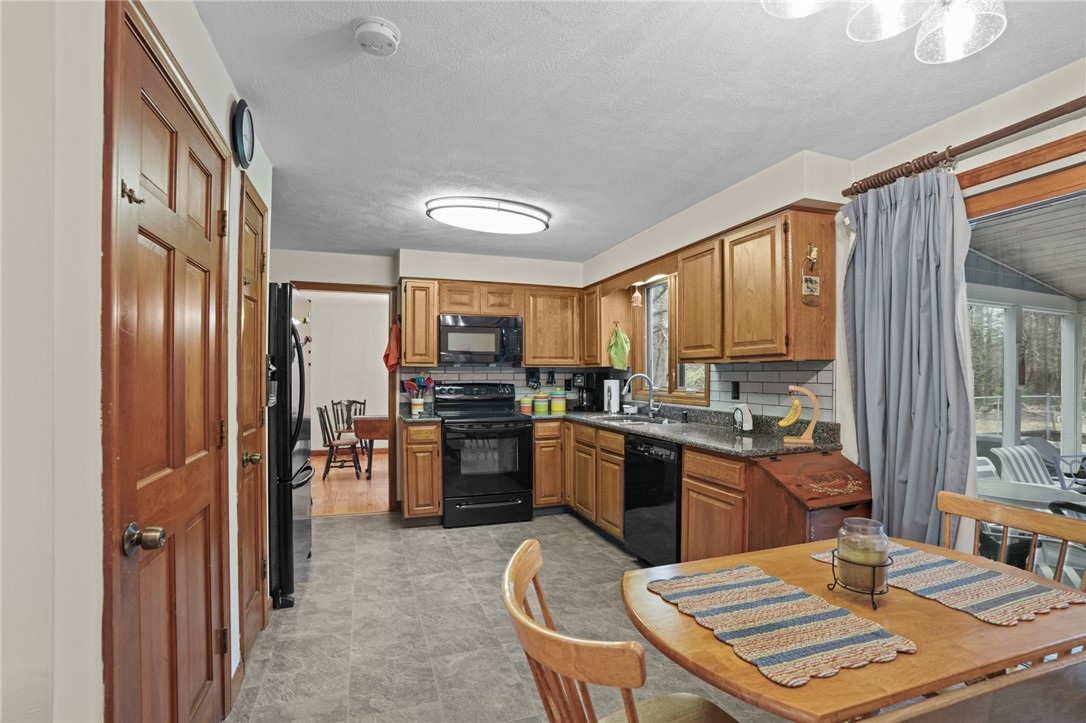 428 Steere Farm Road Burrillville, RI 02830 - Photo 10 of 39 Gallery Image 10