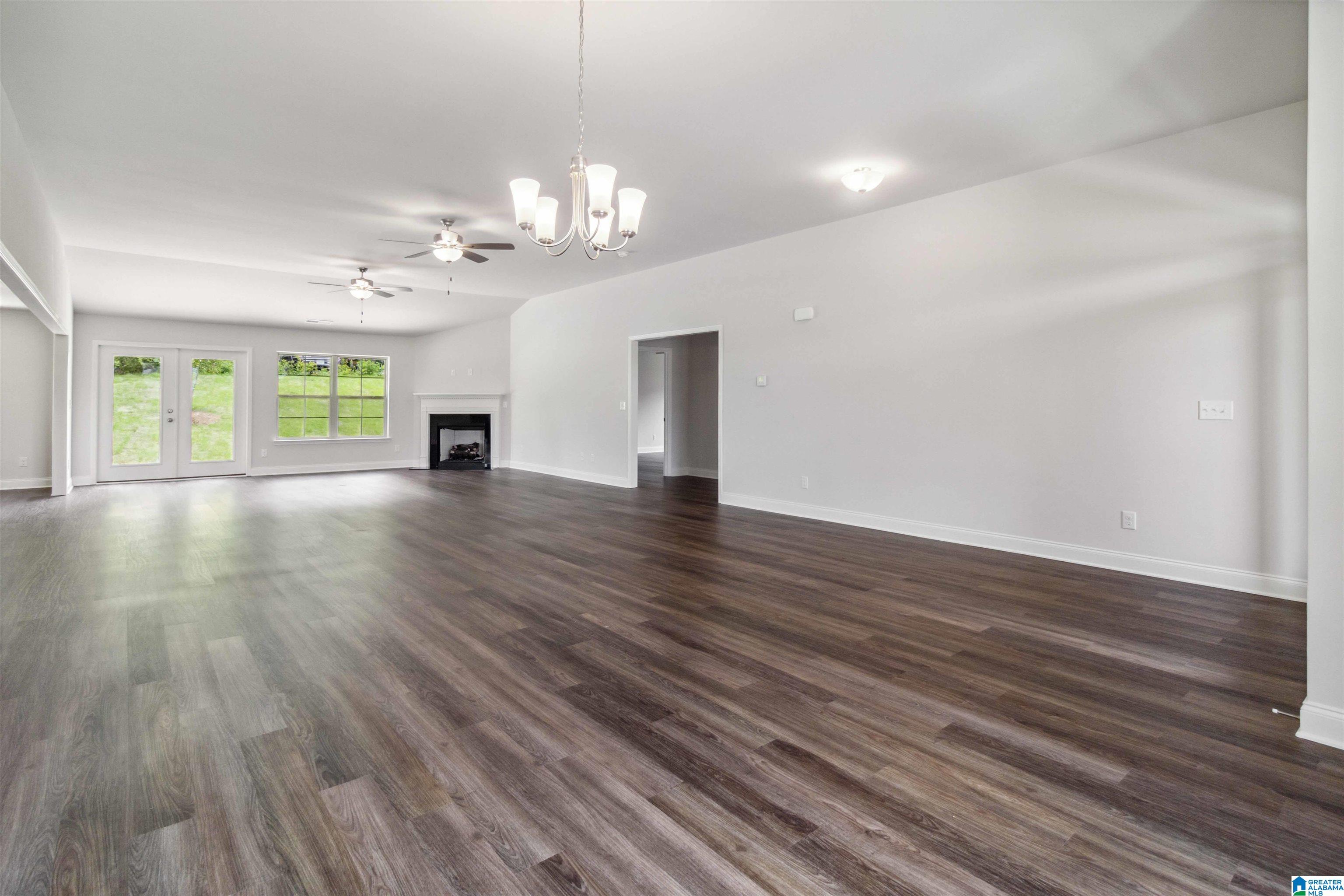 407 Harless Lane Alabaster, AL 35007 - Photo 8 of 32