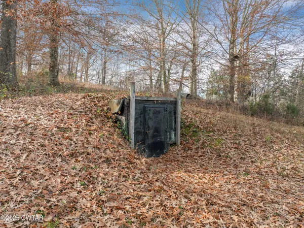 a view of a lake with houses