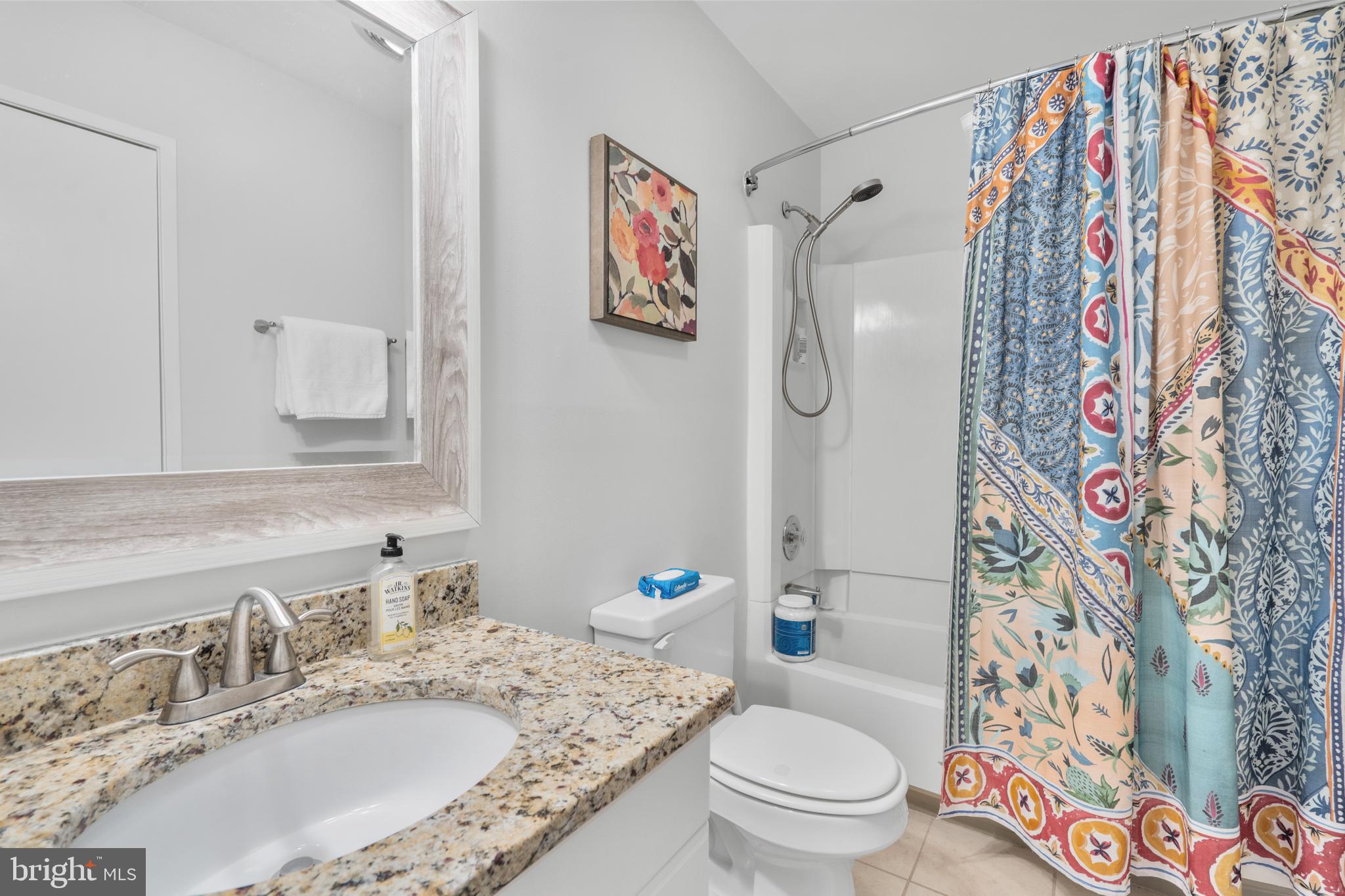 2405 Glade Bank Way Reston, VA 20191 - Photo 27 of 55 2nd bedroom ensuite bath
