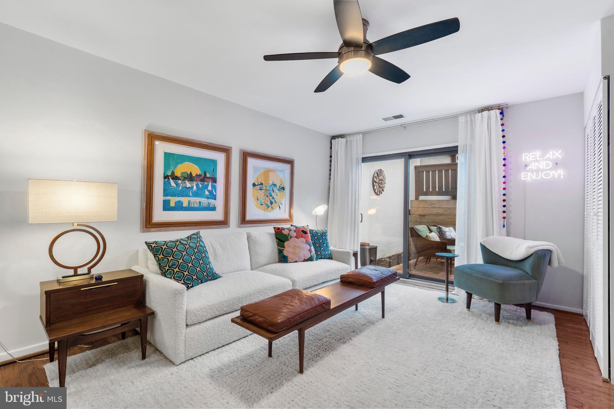 2405 Glade Bank Way Reston, VA 20191 - Photo 29 of 55 sitting room