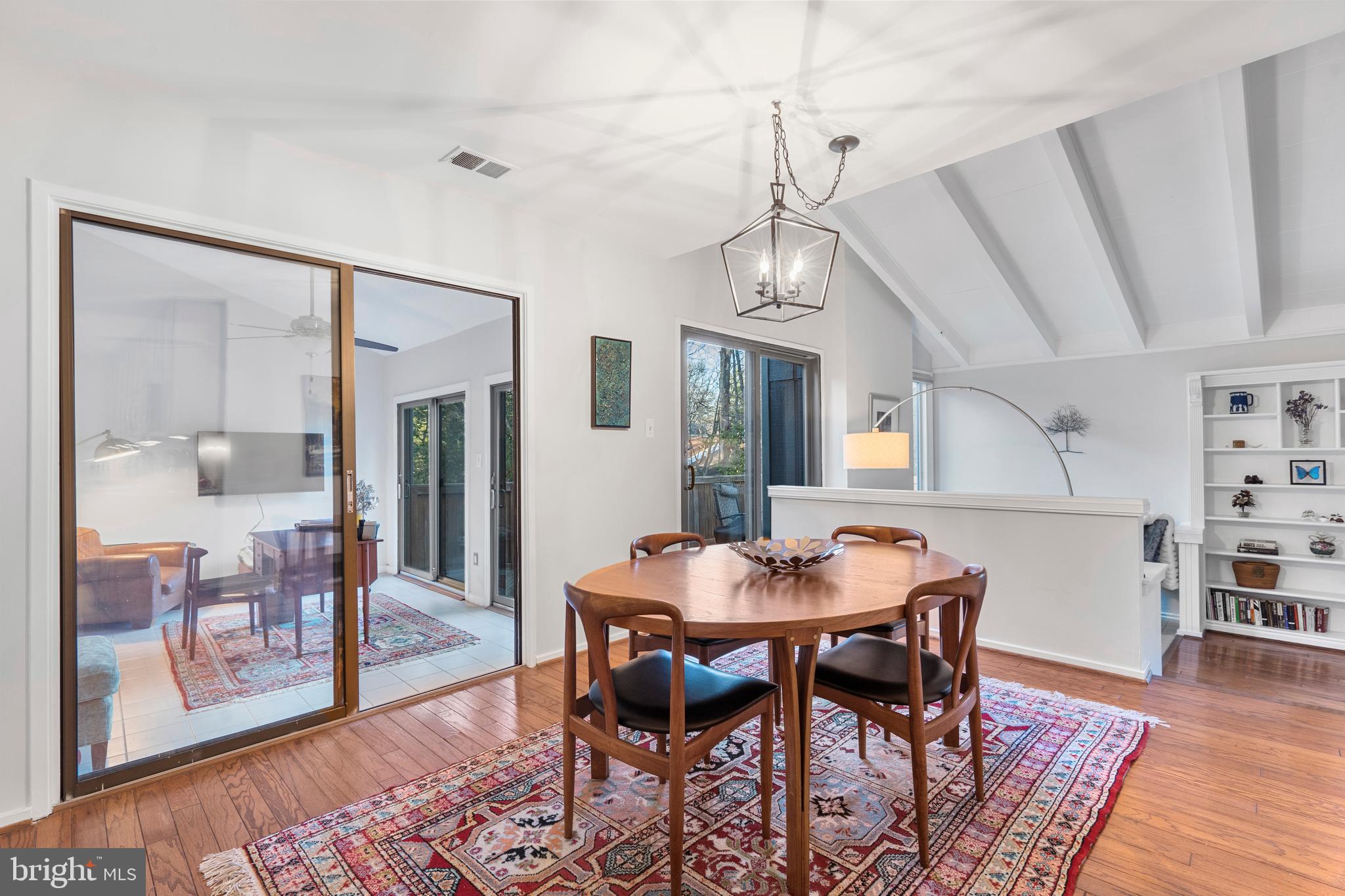 2405 Glade Bank Way Reston, VA 20191 - Photo 8 of 55 dining area