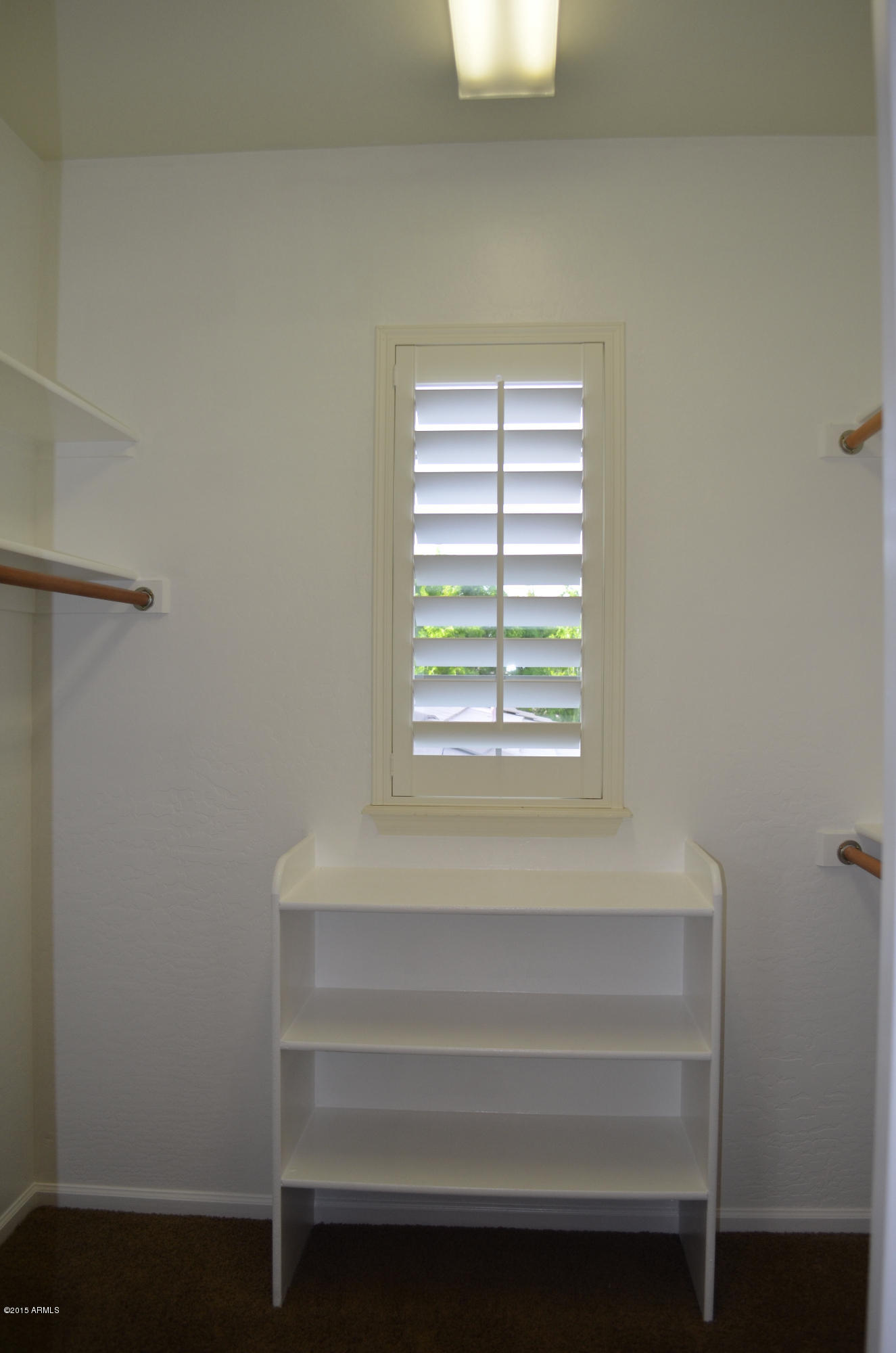 2941 Washington Avenue Gilbert, AZ 85234 - Photo 35 of 57 a close up of a window