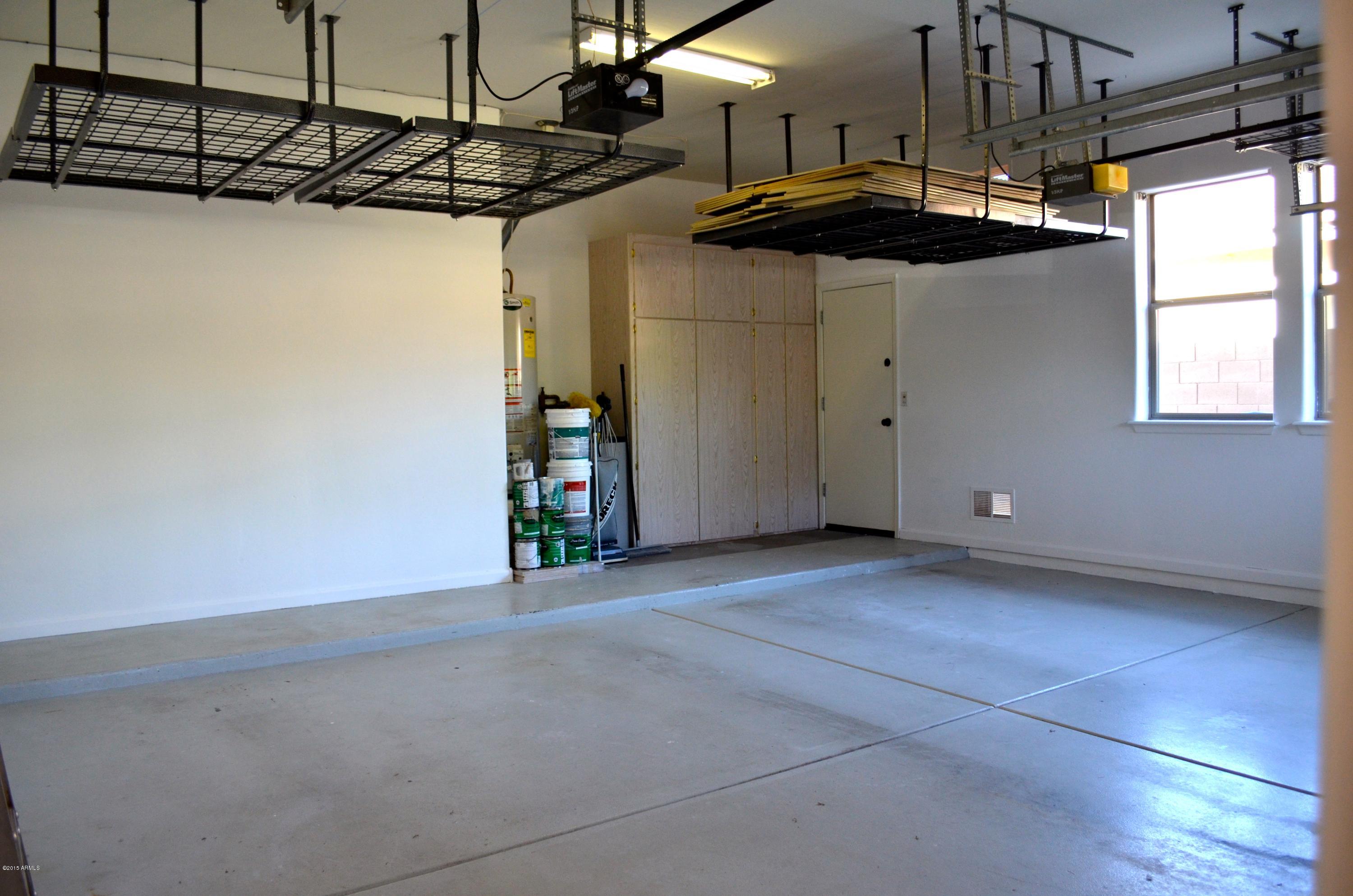 2941 Washington Avenue Gilbert, AZ 85234 - Photo 57 of 57 a view of a garage