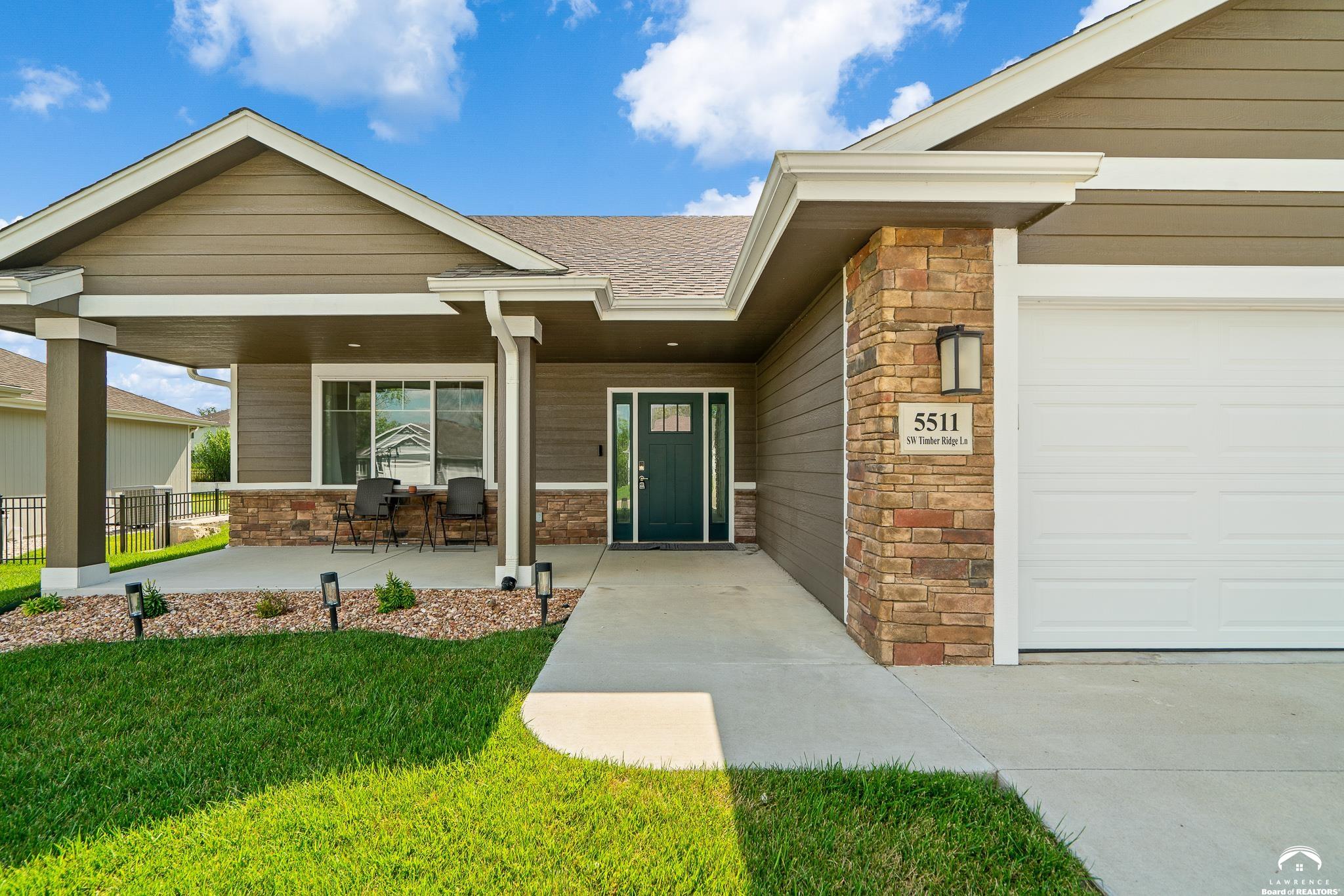 5511 Southwest Timber Ridge Lane Topeka, KS 66610 - Photo 5 of 50