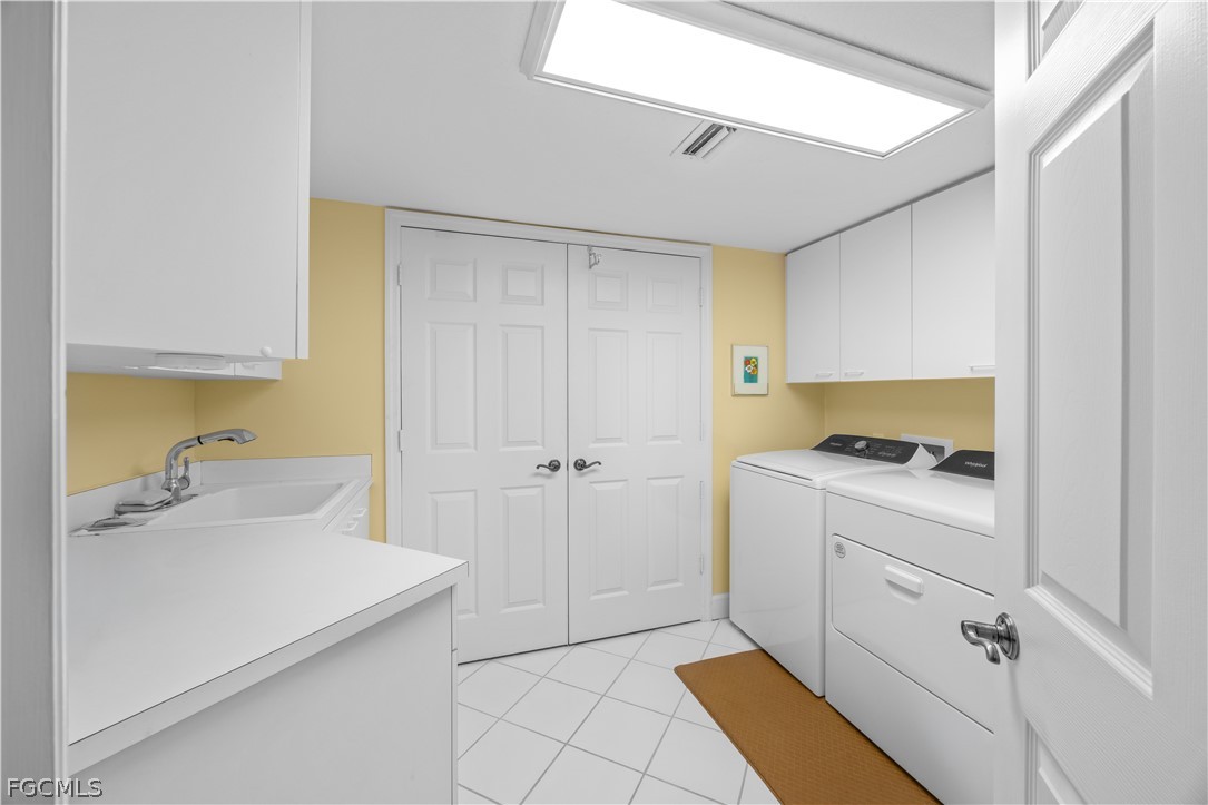 2619 Wulfert Road, Unit 3 Sanibel, FL 33957 - Photo 19 of 42
