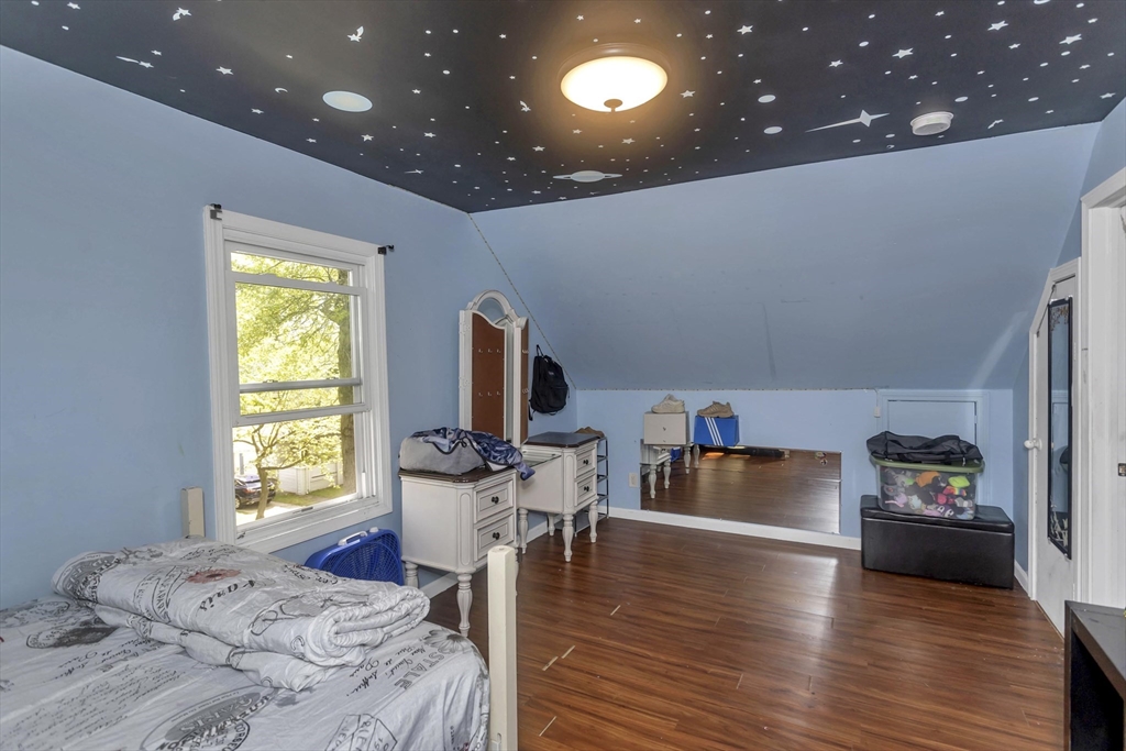 51 Stratford Terrace Springfield, MA 01108 - Photo 23 of 24 Gallery Image 23